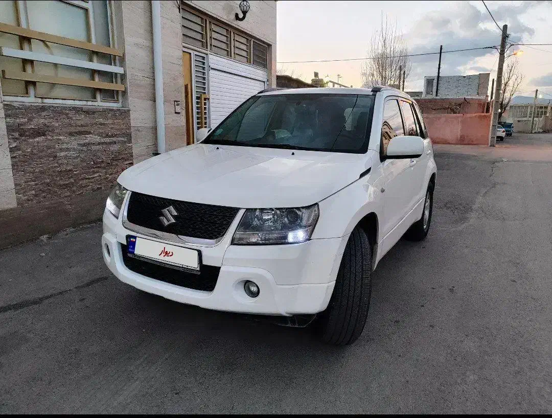 سوزوکی ویتارا ۲۴۰۰دنده|خودرو سواری و وانت|شازند, |دیوار