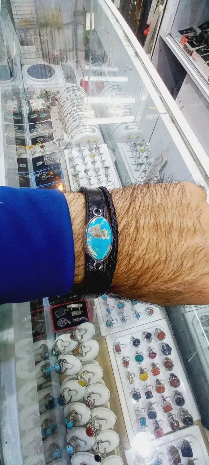 دستبند چرم فیروزه نیشابوری و نگین های معدنی|بدلیجات|نیشابور, محله میدان باغات|دیوار