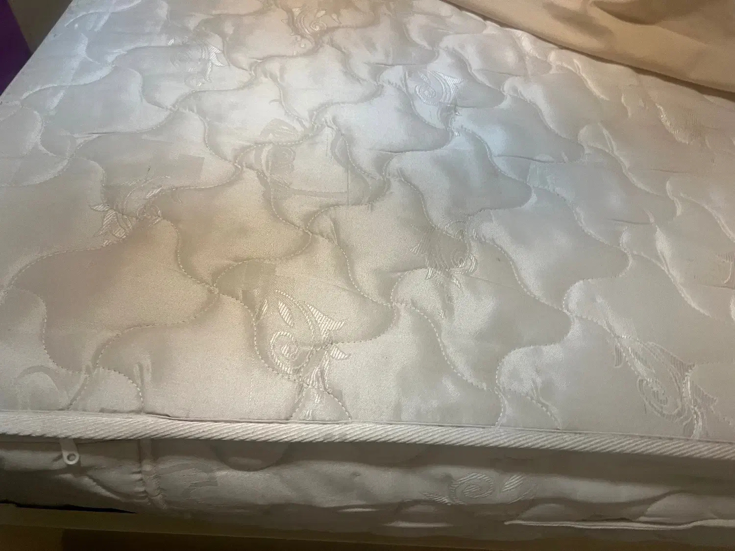 تشکدونفره  طبی فنری ونوس|تشک تختخواب|قائم‌شهر, |دیوار