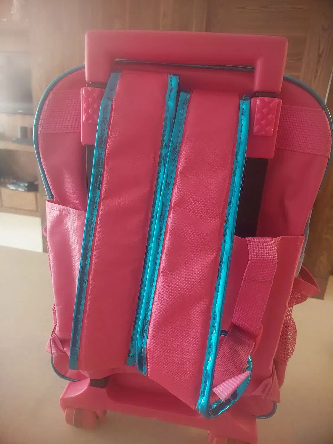 کوله پشتی مدرسه|کیف، کفش، کمربند|اصفهان, حسین‌آباد|دیوار