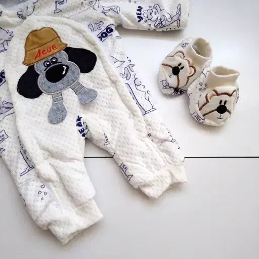 ست کاپشن و پاپوش گرم نوزادی 800ت|اسباب و اثاث بچه|مشهد, طلاب|دیوار