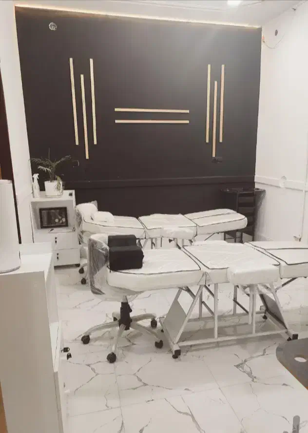 فروش تجهیزات وسایل آرایشگاه زنانه زیبایی|آرایشگاه و سالن‌های زیبایی|بیرجند, |دیوار