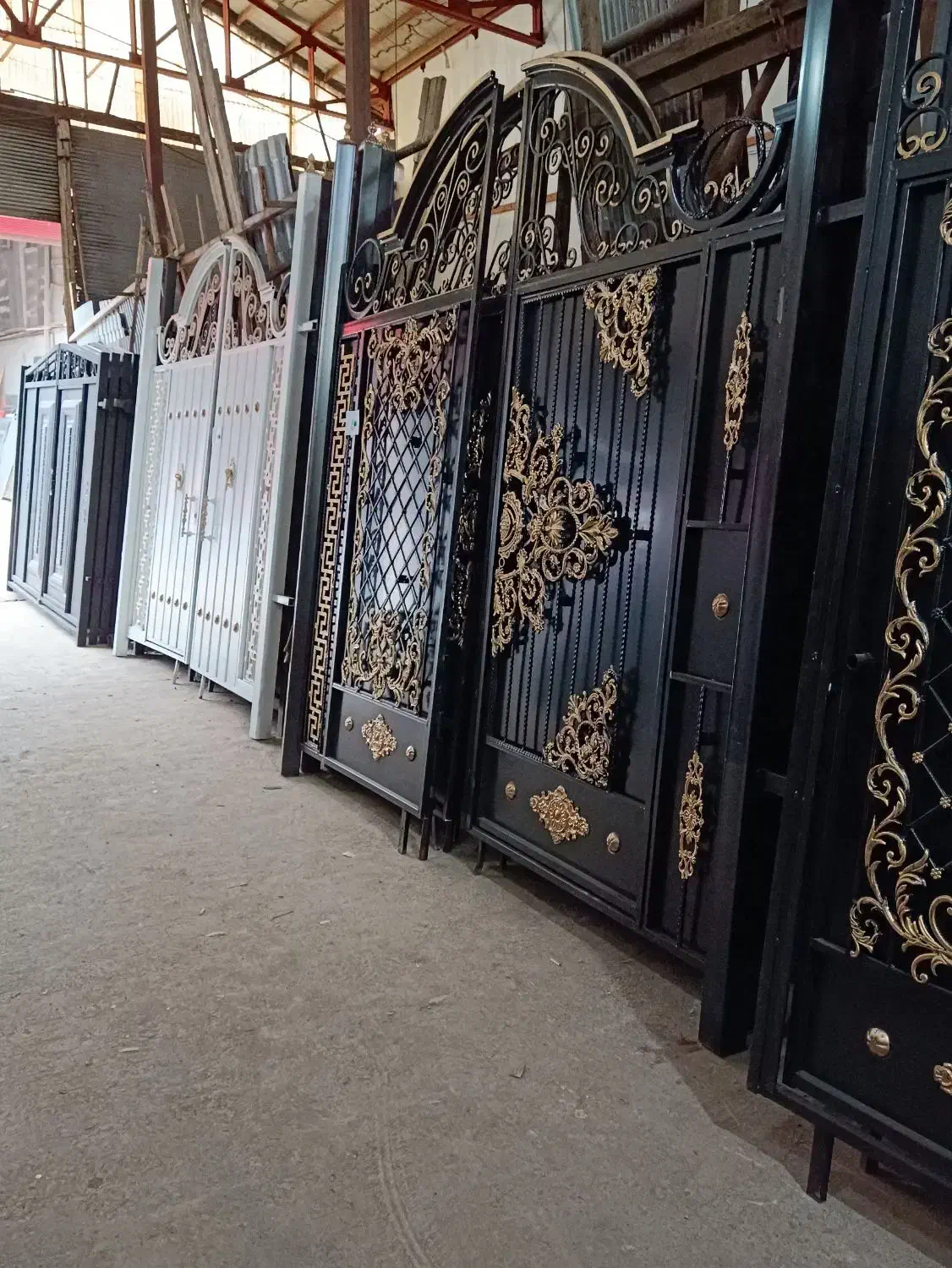 درب و دروازه های مدرن و لوکس|مصالح و تجهیزات ساختمان|رشت, شهرک صنعتی|دیوار