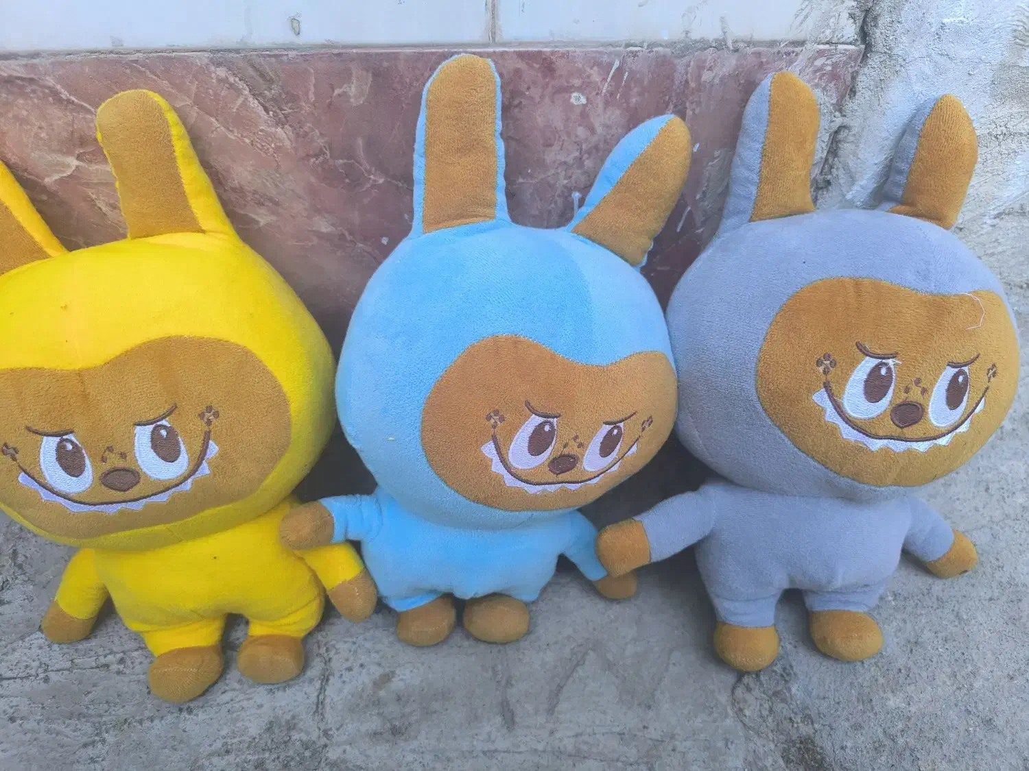 عروسک لبوبو|اسباب‌بازی بچه|مرودشت, مسجد رسول‎|دیوار