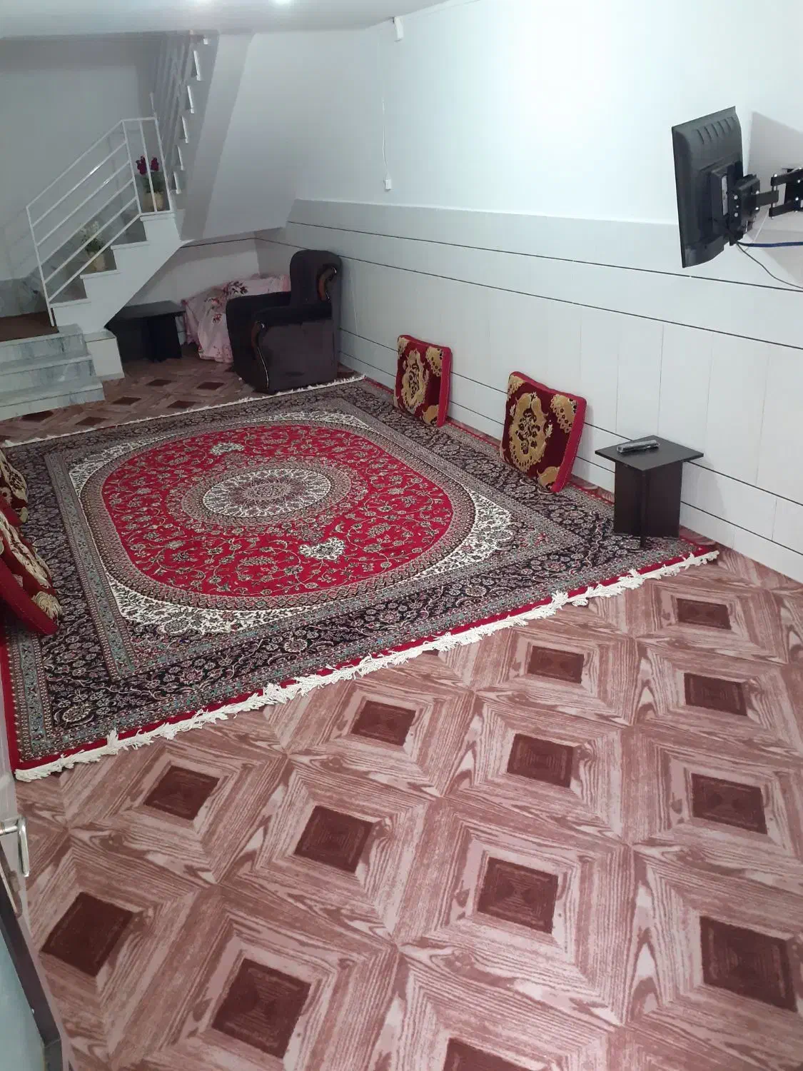 سوئیت مسافری واقع در شهرستان ورزنه|اجارهٔ کوتاه‌مدت آپارتمان و سوئیت|ورزنه, |دیوار