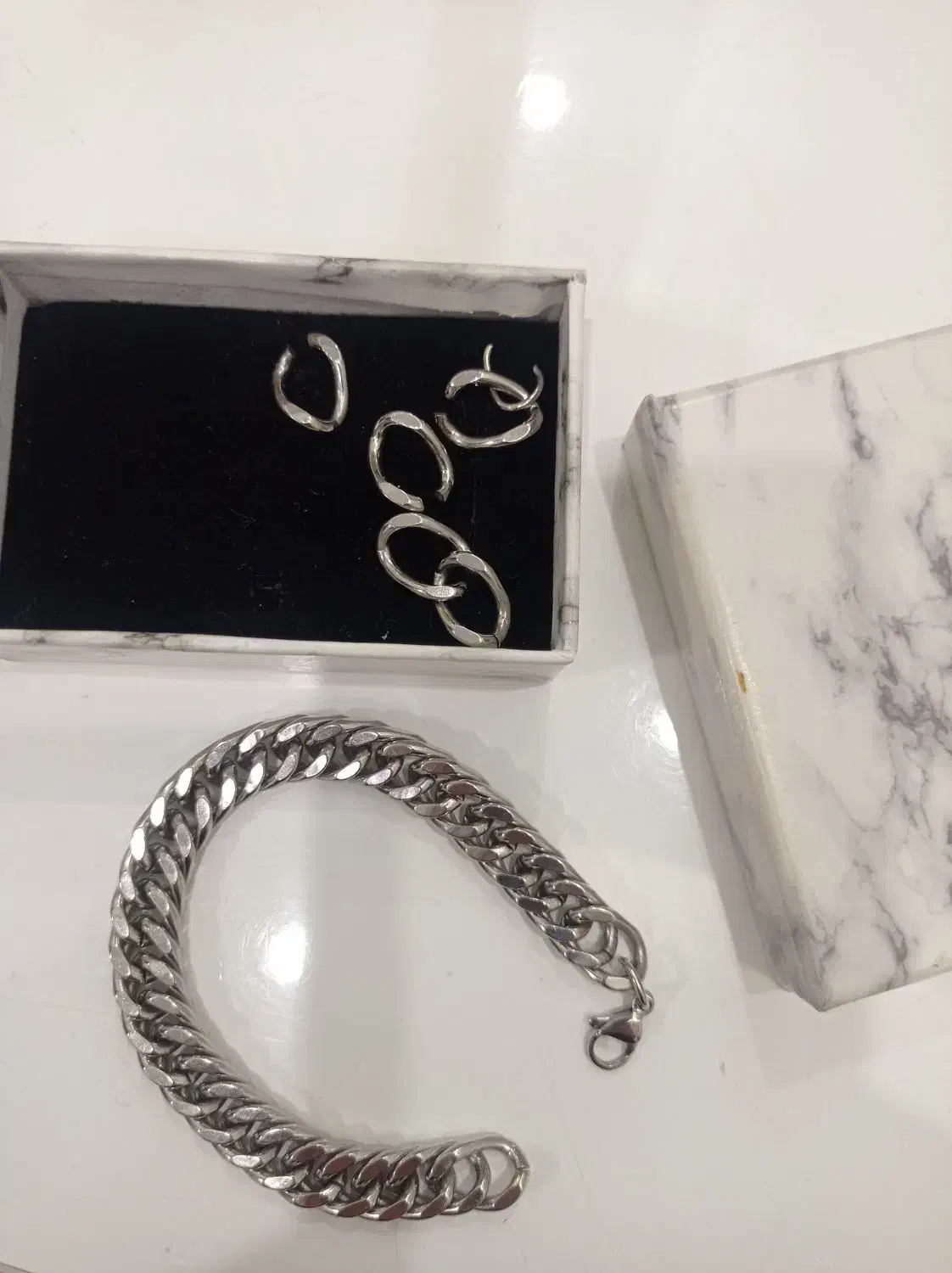 دستبند اسپرت|بدلیجات|قم, انسجام|دیوار