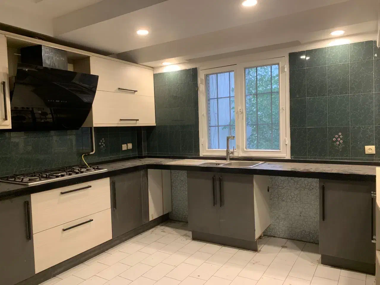 ۲۱۰ متر، ۴خواب|اجارهٔ آپارتمان|تهران, الهیه|دیوار