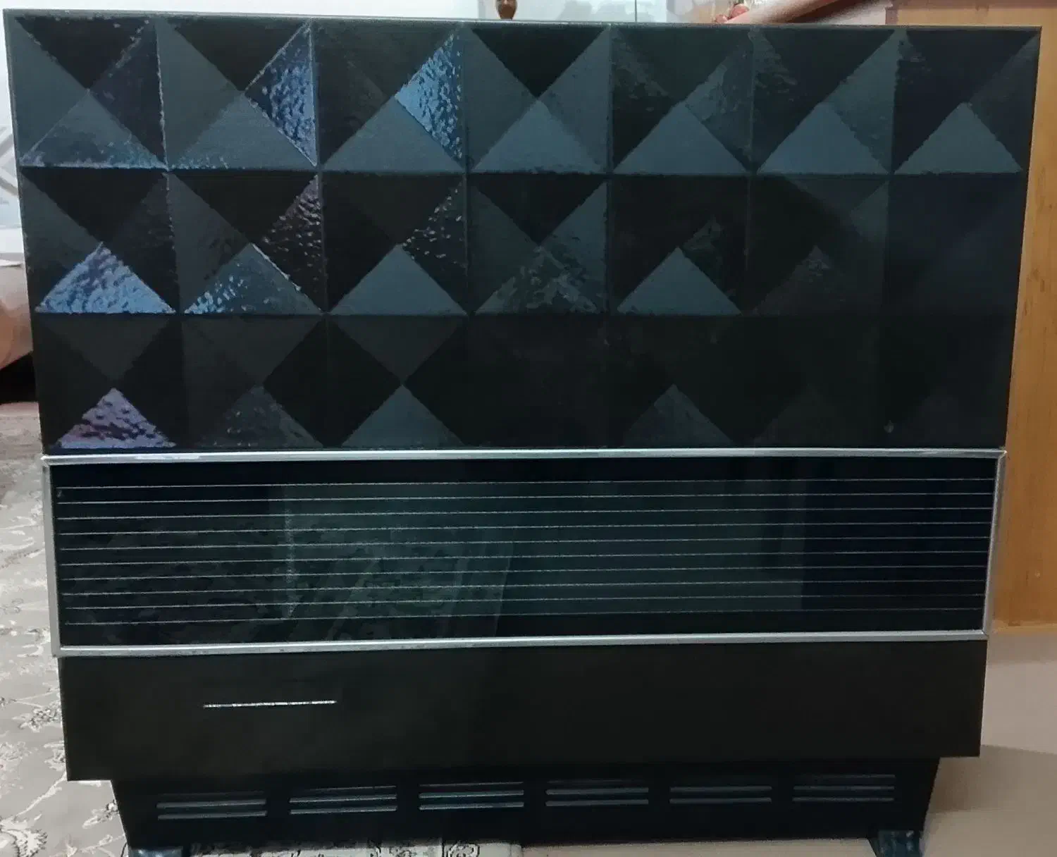 بخاری ارج گاز سوز معاوضه با بخاری کوچک|بخاری، هیتر، شومینه|رشت, فلسطین|دیوار