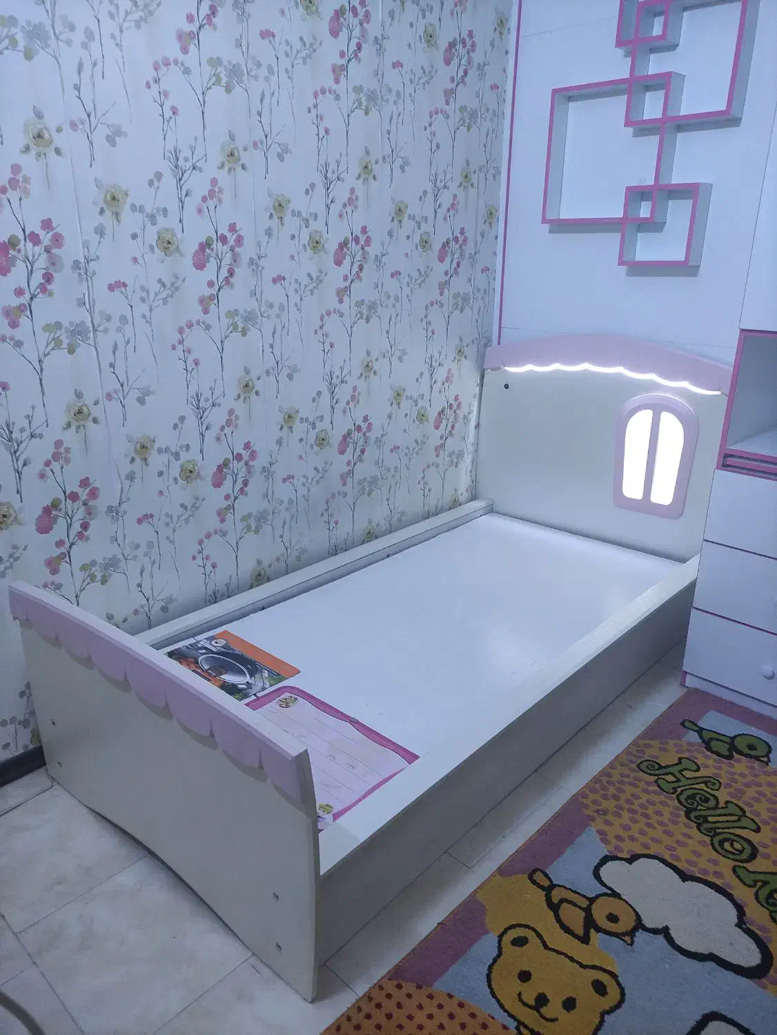 تخت و کمد کودک و نوجوان|تخت و سرویس خواب|مشکیندشت, |دیوار