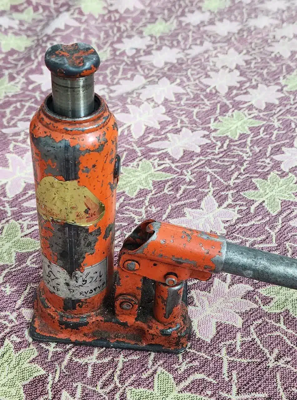 جک روغنی، جک کتابی|قطعات یدکی و لوازم جانبی|قم, انصار‌الحسین|دیوار