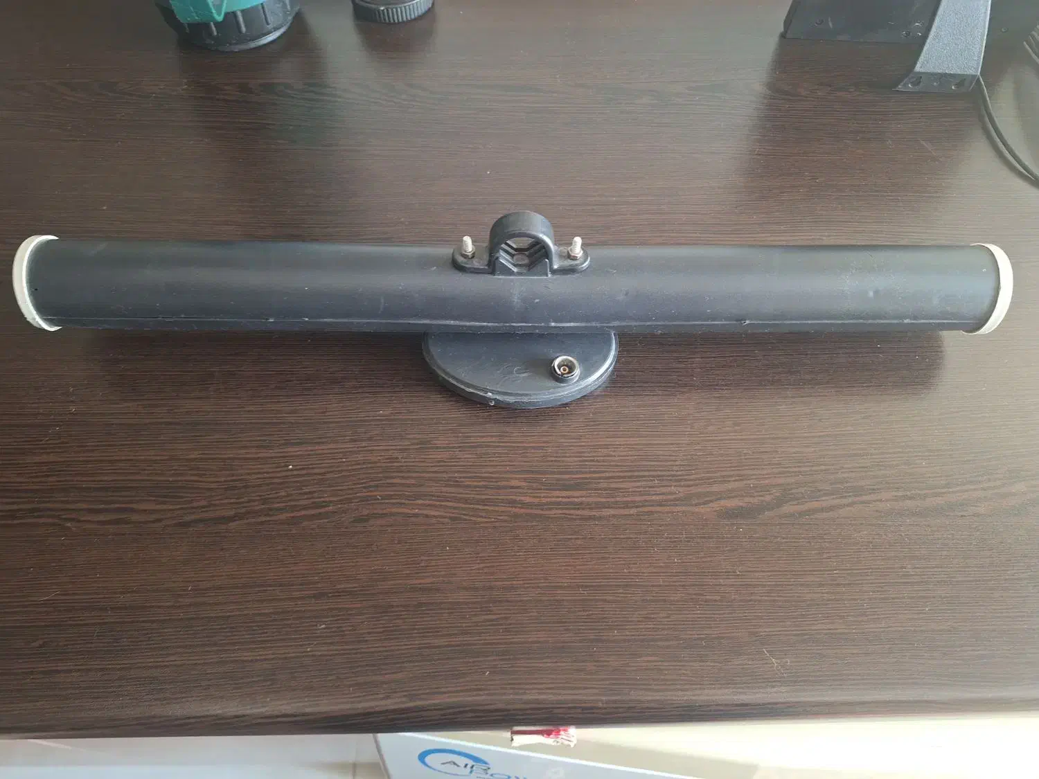 آنتن تلوزیون|تلویزیون و پروژکتور|اندیشه, اندیشه فاز ۱|دیوار