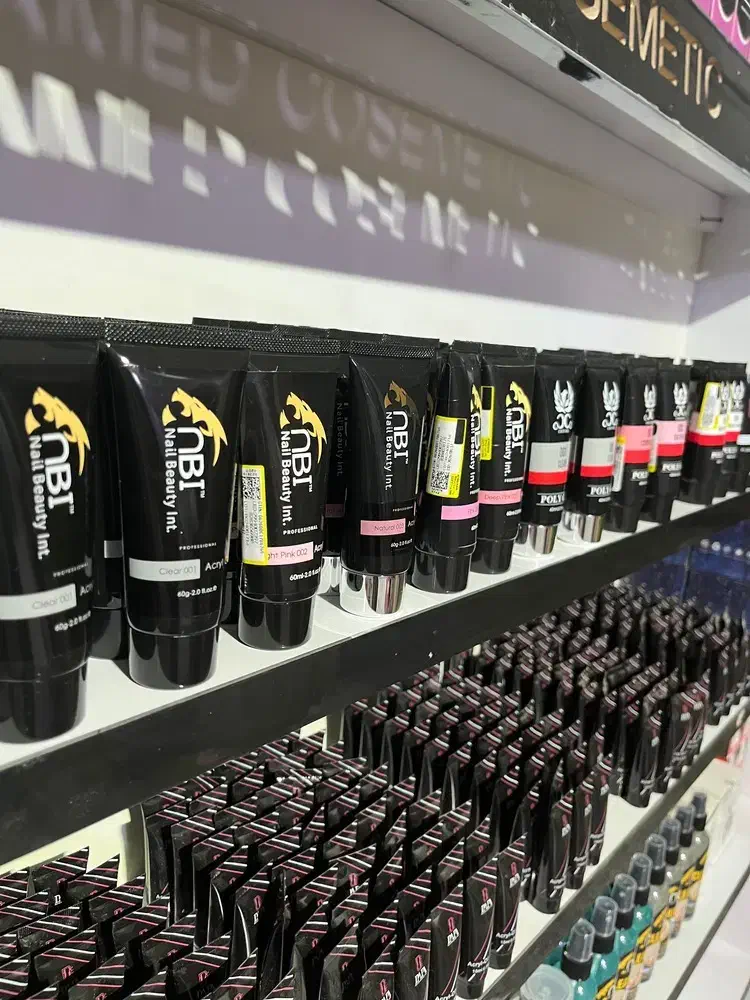 لوازم کاشت ناخن|آرایشی، بهداشتی، درمانی|کرج, شهرک جهان‌نما|دیوار