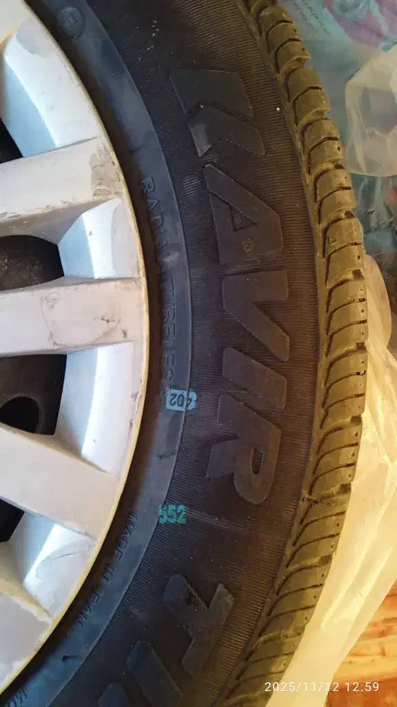 فروش ۴ عدد تایر لاستیک دسته دوم رینگ ۱۴|قطعات یدکی و لوازم جانبی|ایرانشهر, |دیوار