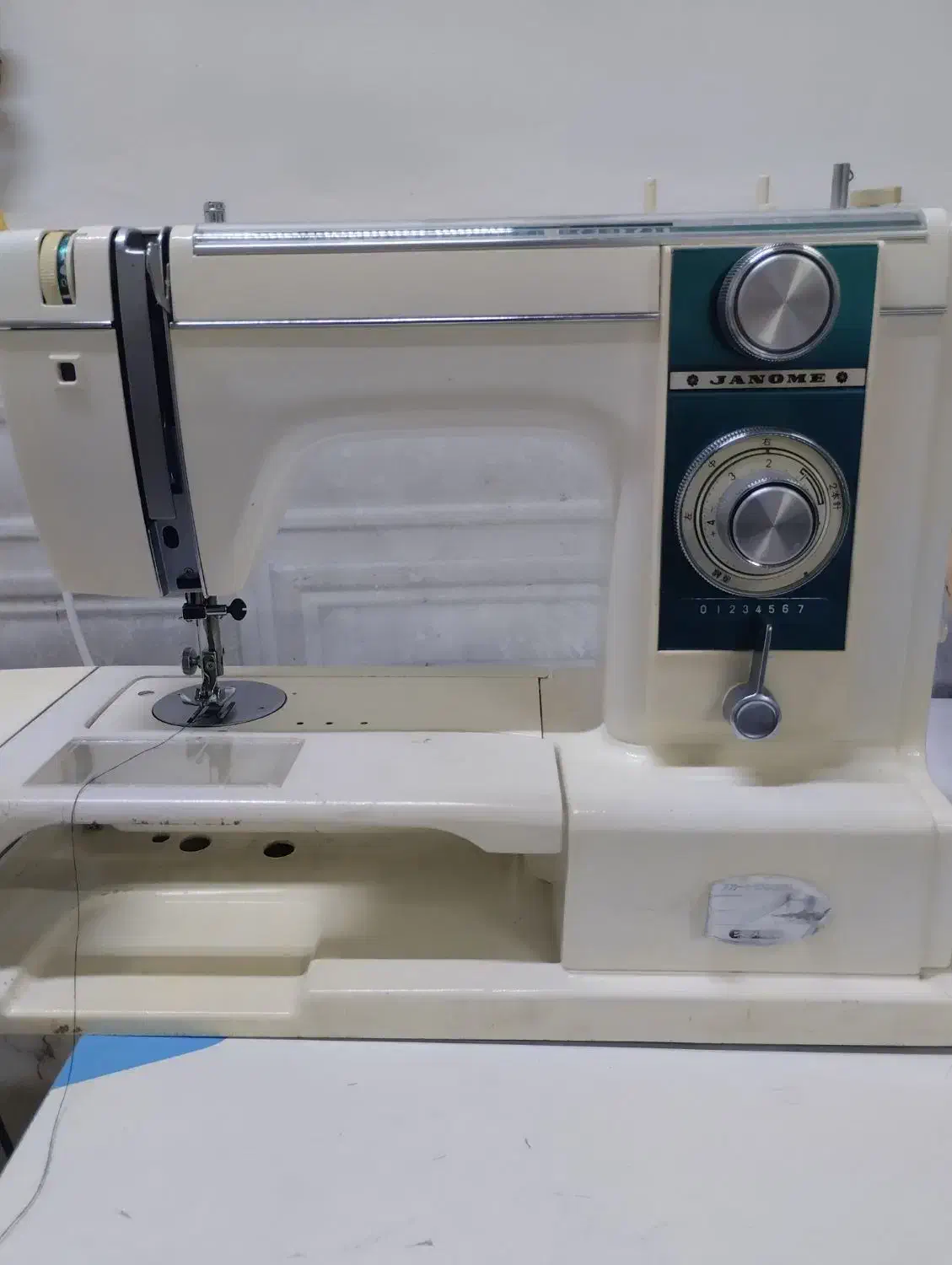 فروش چرخ خیاطی 813 سالم و نو|چرخ خیاطی و ریسندگی|قشم, |دیوار