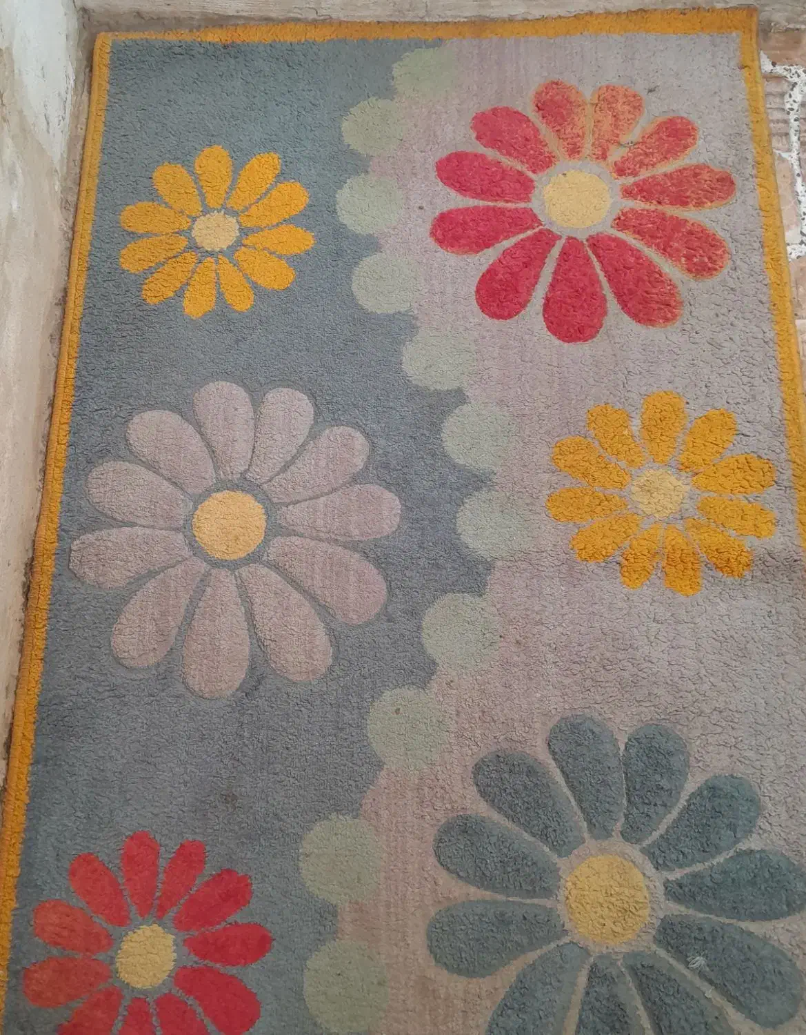 قالیچه کاملا سالم.|گلیم، جاجیم، گبه|لنگرود, |دیوار