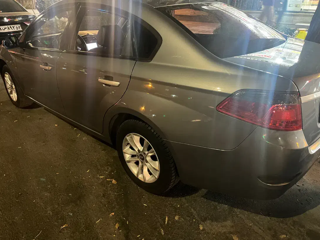 برلیانس۳۳۰ دنده ای ۹۶ بدون‌رنگ تو مشکی|خودرو سواری و وانت|تهران, جمال‌زاده|دیوار