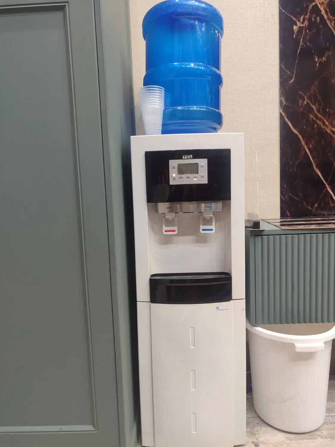 آب سردکن یخچال دار|آب‌سردکن و تصفیه آب|قم, باجک یک|دیوار