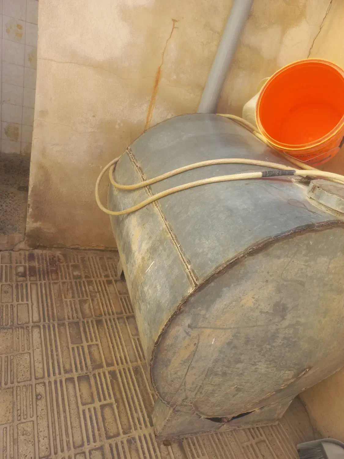 تانکر فلزی|مصالح و تجهیزات ساختمان|ایلام, |دیوار