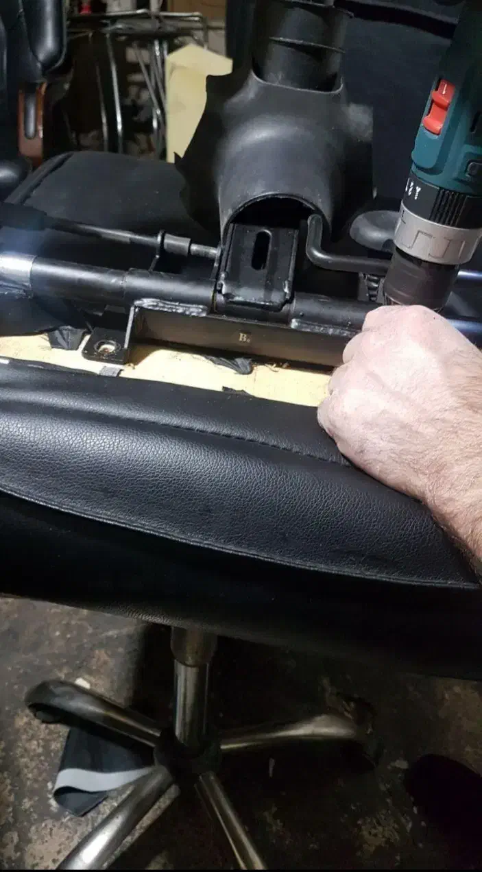 تعمیرات تخصصی قطعات /صندلی /روکش|دفتر کار|ساوه, |دیوار