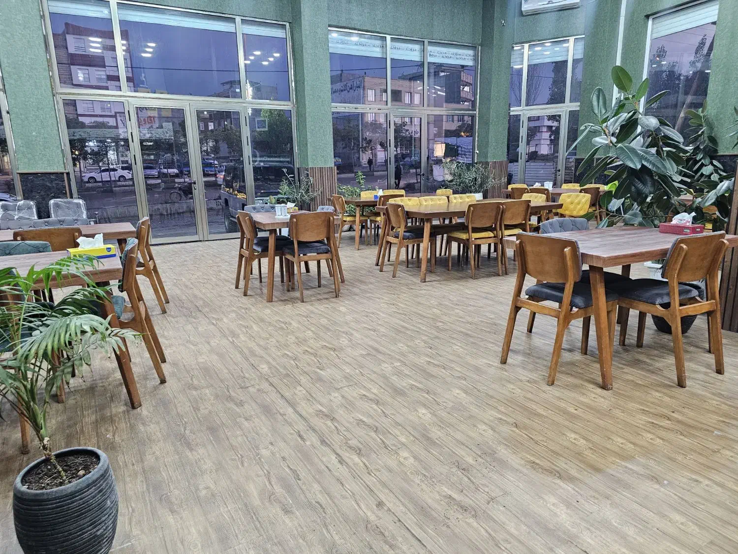 ظرفشور و نظافتچی|استخدام خدمات فروشگاه و رستوران|مشگین شهر, |دیوار