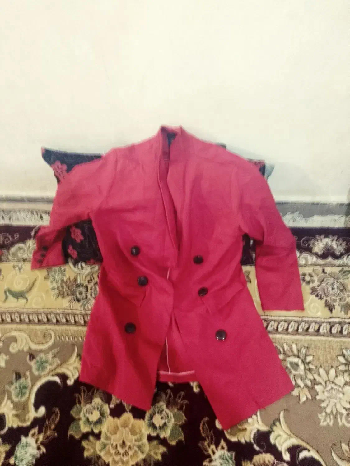 کت وشلوار رنگ قرمز نو هستن|لباس|شوشتر, |دیوار