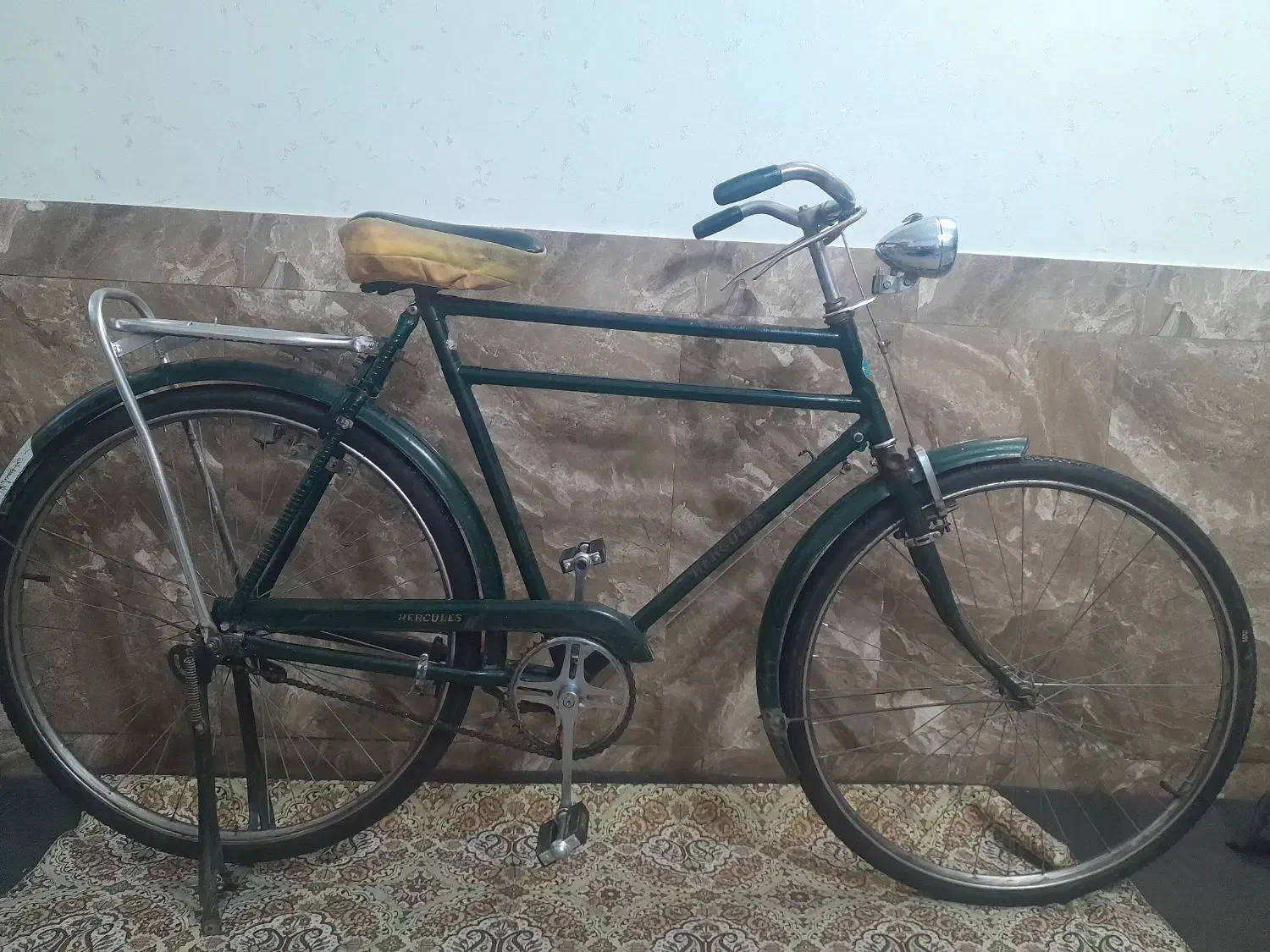 سلام دوچرخه قدیمی هرکولس انگلیسی  و یک دوچرخه هیرو|دوچرخه، اسکیت، اسکوتر|مشهد, شهید آوینی|دیوار