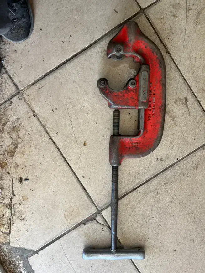 لوله بر ۴ اینچ امریگای انگلیسی ژاپنی گیره یورک۱۰۰|ابزارآلات|لنجان, |دیوار