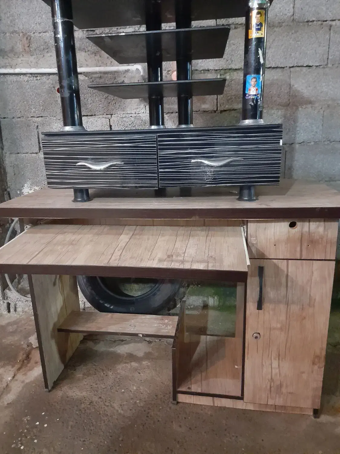 میز  کامپیوتر و میز تلویزیون هردو زیر قیمت|میز تحریر و کامپیوتر|کوچصفهان, |دیوار