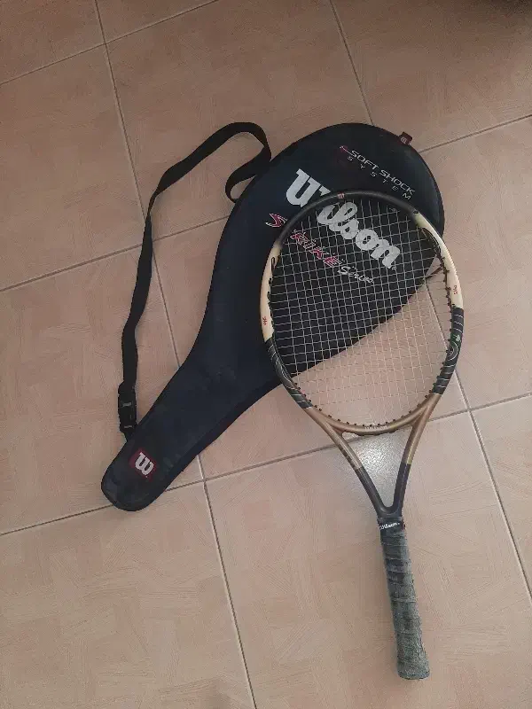 راکت تنیس ویلسون کارکرده|ورزشهای توپی|اصفهان, باغ زیار|دیوار