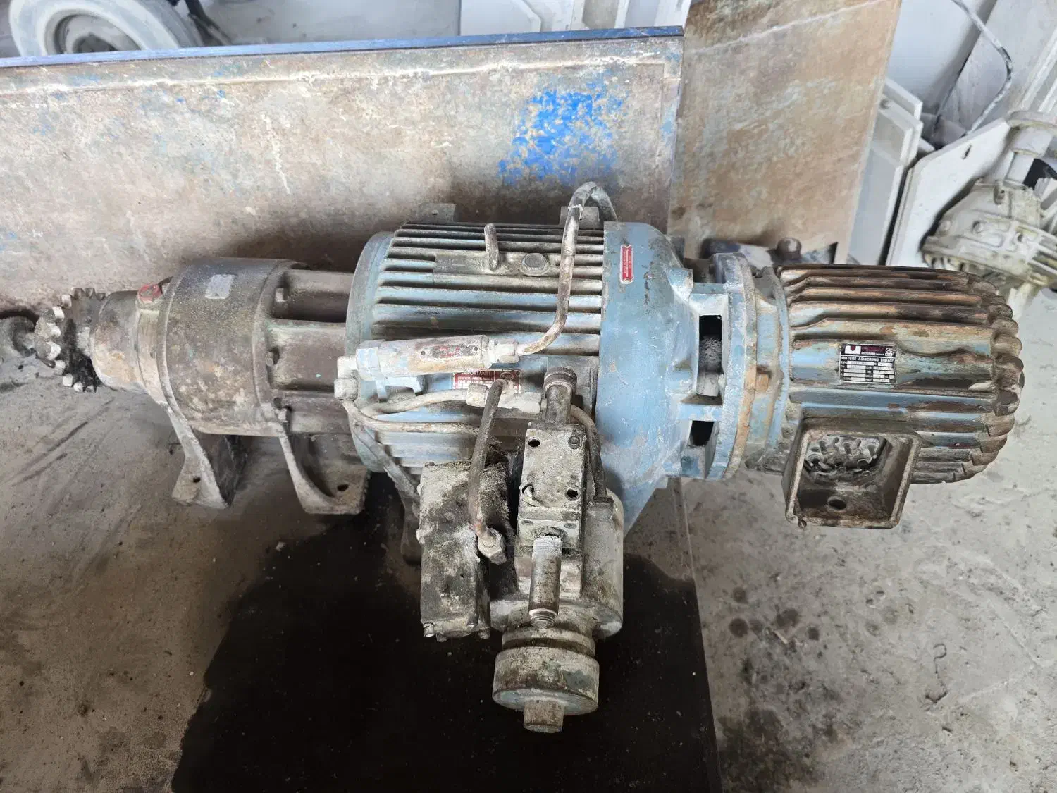 موتور گیربکس هیدرولیکی دور متغیر|ماشین‌آلات صنعتی|فشاپویه, |دیوار