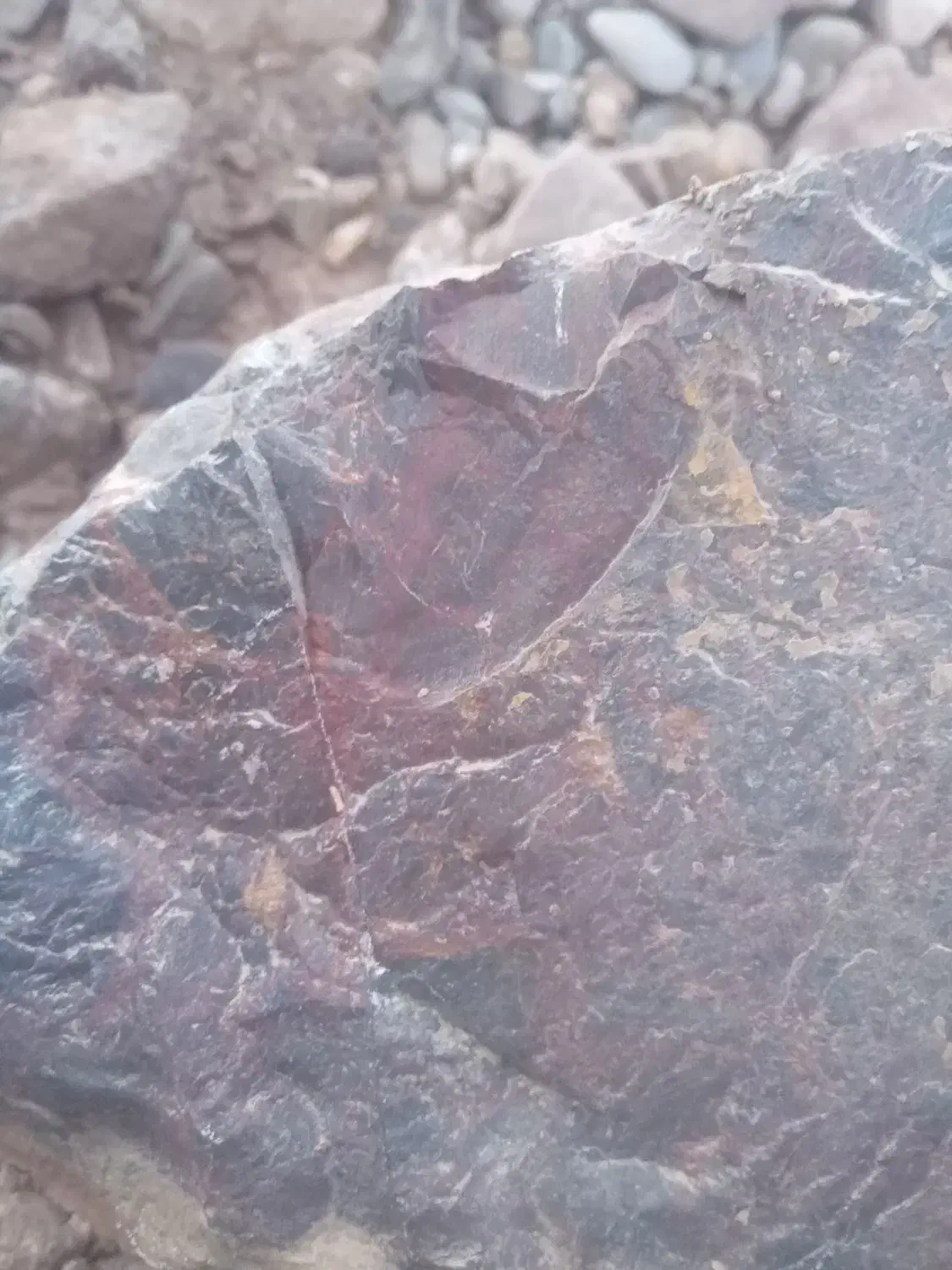 ستگجواهری|جواهرات|باشتین, |دیوار