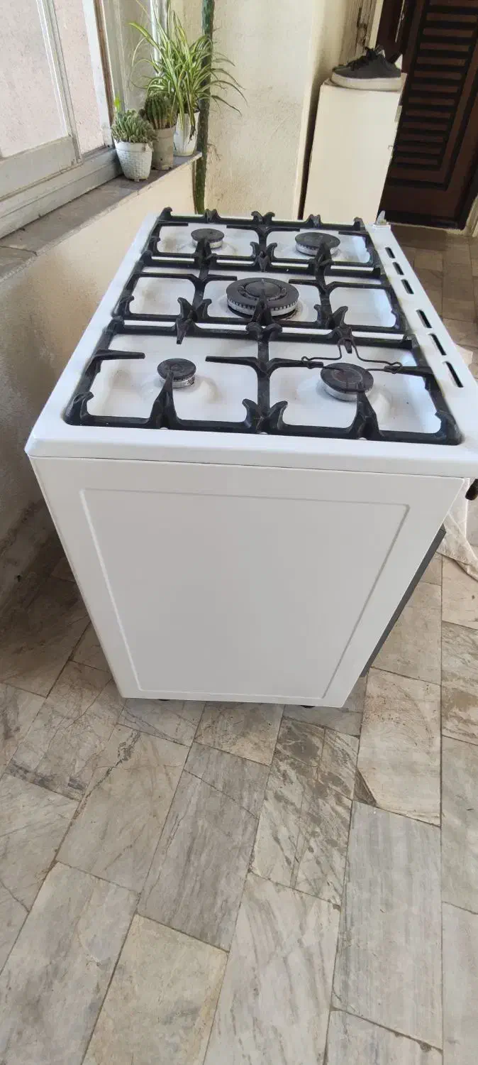 اجاق گاز فردار و میز تلویزیون|اجاق گاز و لوازم برقی پختوپز|لنگرود, |دیوار