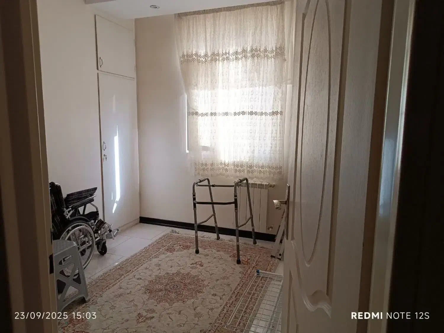 اجاره آپارتمان ۷۵ متر دو خواب پارکینگ اصلی