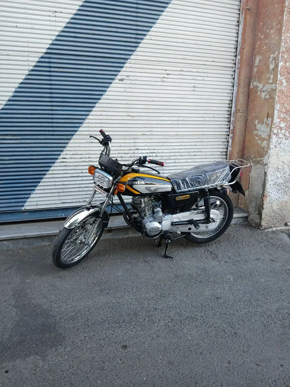 موتورهندا۲۰۰سی سی مدل۹۴مدارک کامل سندبنام|موتورسیکلت|قم, بکایی|دیوار