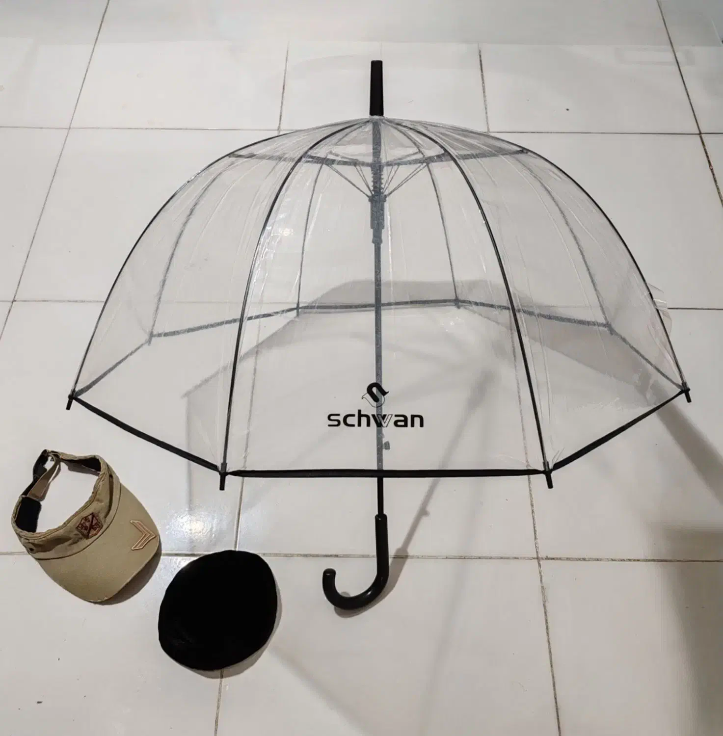 یک عددچترشیشه ای شفاف نومدل شوان و۲عددکلاه کارکرده|عمدهفروشی|کرمانشاه, |دیوار