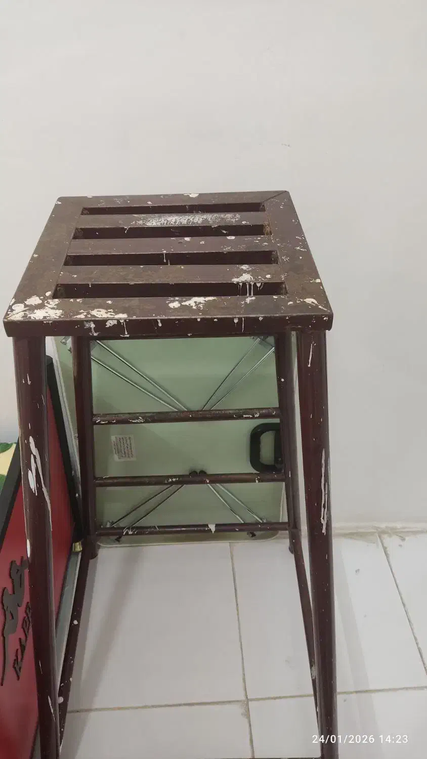 چهارپایه پروفیل سبک|صندلی و نیمکت|فردیس, شهرک شهید حسینی|دیوار