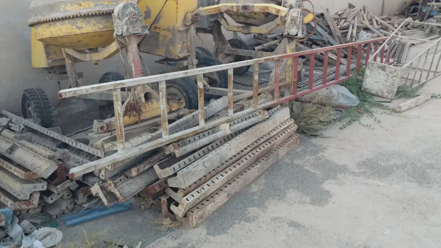 انواع قالب، جک فلزی، ورق فلزی جهت اجرای سازه بتنی|مصالح و تجهیزات ساختمان|گرمسار, |دیوار