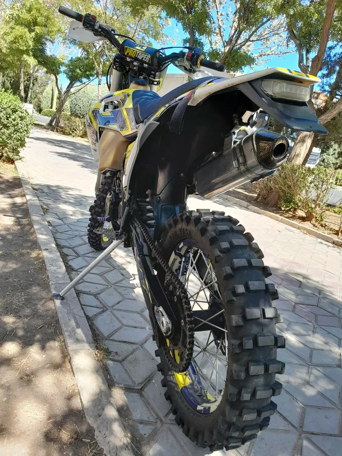 فلات طرح هاسکی موتور کایو رادیات آب|موتورسیکلت|قزوین, |دیوار