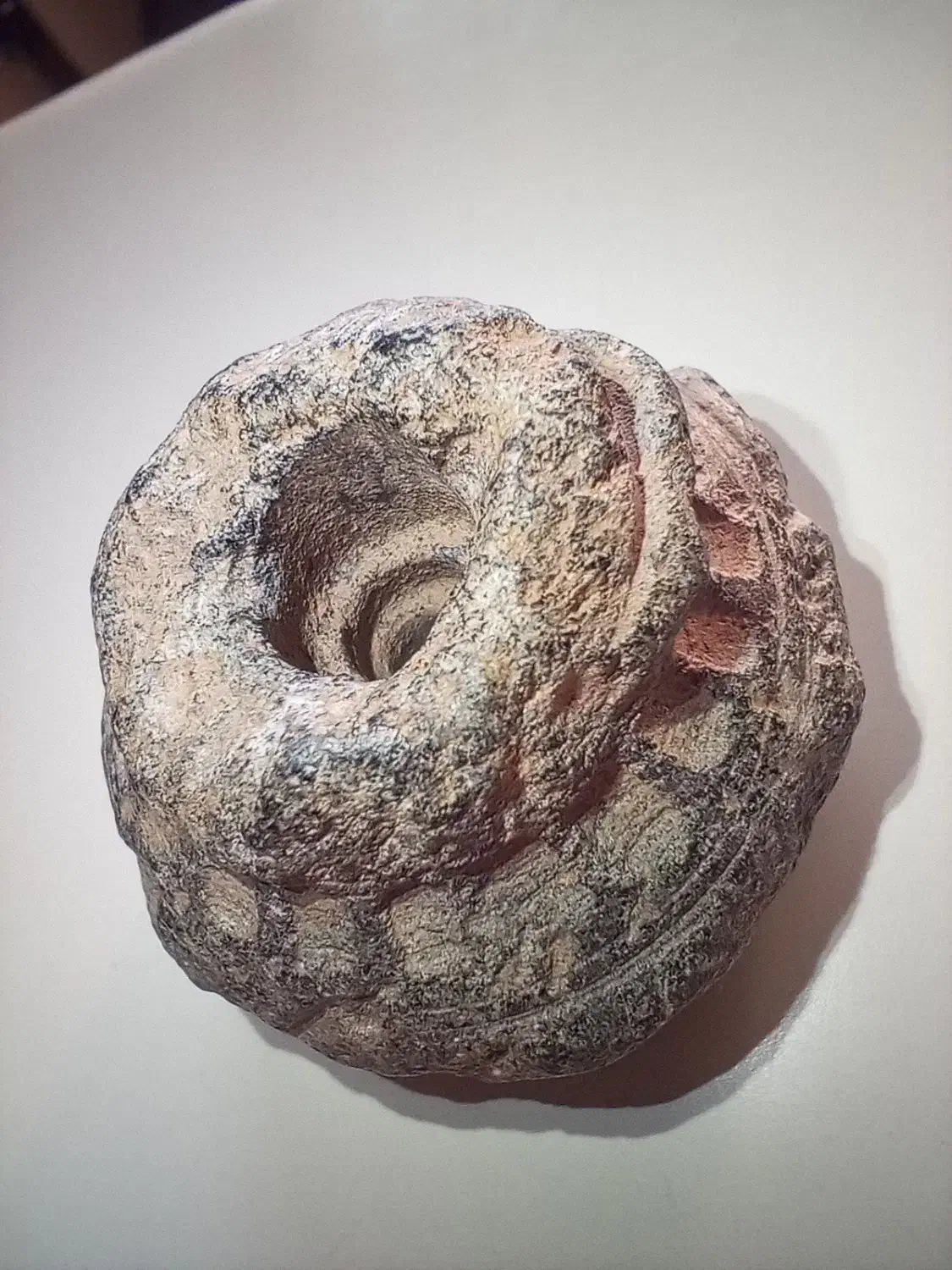 سنگ قدیمی .عتیقه|کلکسیون اشیاء عتیقه|مشهد, شهید قربانی|دیوار