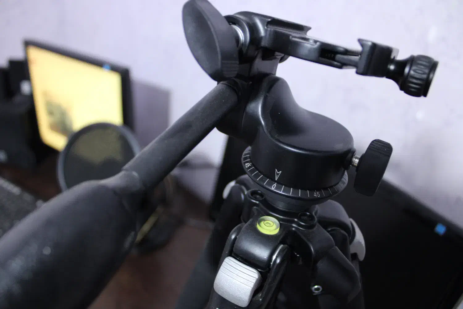 سه پایه beike pro|دوربین عکاسی و فیلم‌برداری|اهواز, کمپلو شمالی|دیوار