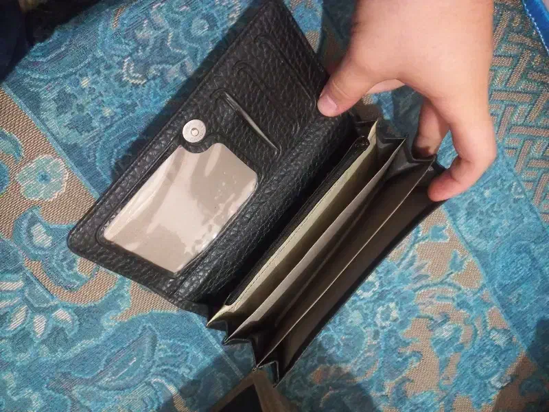 کیف پول|کیف، کفش، کمربند|قدس, شهر‌قدس|دیوار