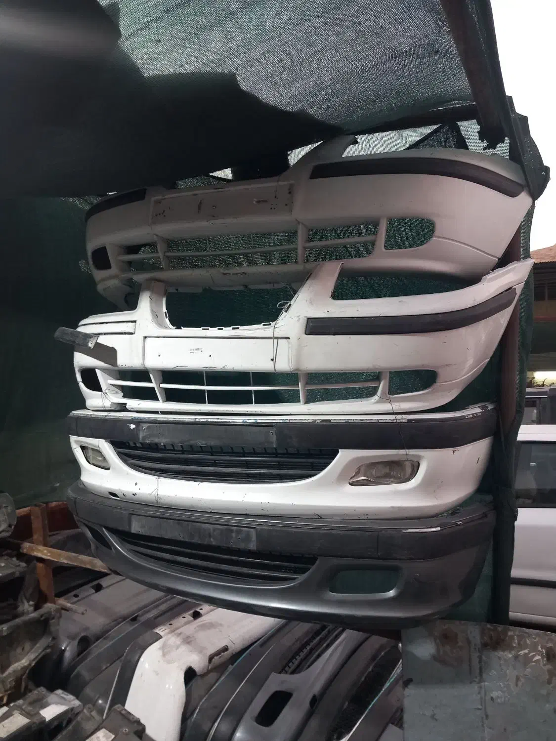 انواع سپر و سنی فن   زانتیا و دنا|قطعات یدکی و لوازم جانبی|شیراز, شهرک سعدی|دیوار