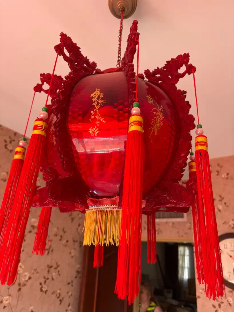 لوستر قرمز|لوستر و چراغ آویز|اراک, |دیوار