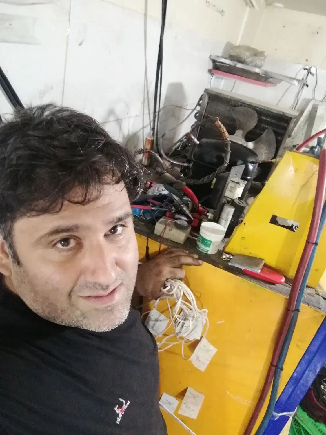 تعمیر یخچال فریزر خانگی و صنعتی|خدمات پیشه و مهارت|تهران, وحیدیه|دیوار