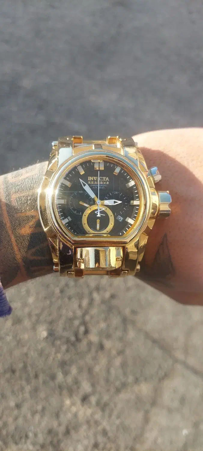 ساعت گودزیلا|ساعت|اسفراین, |دیوار