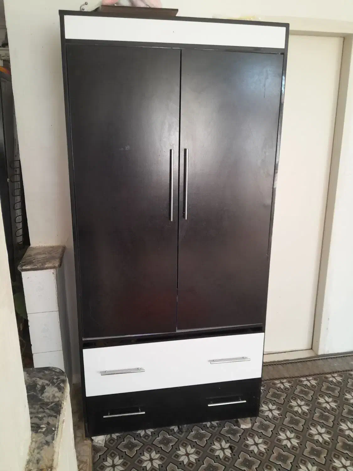 کمد لباس|جاکفشی، کمد، دراور|نیشابور, هفده شهریور|دیوار