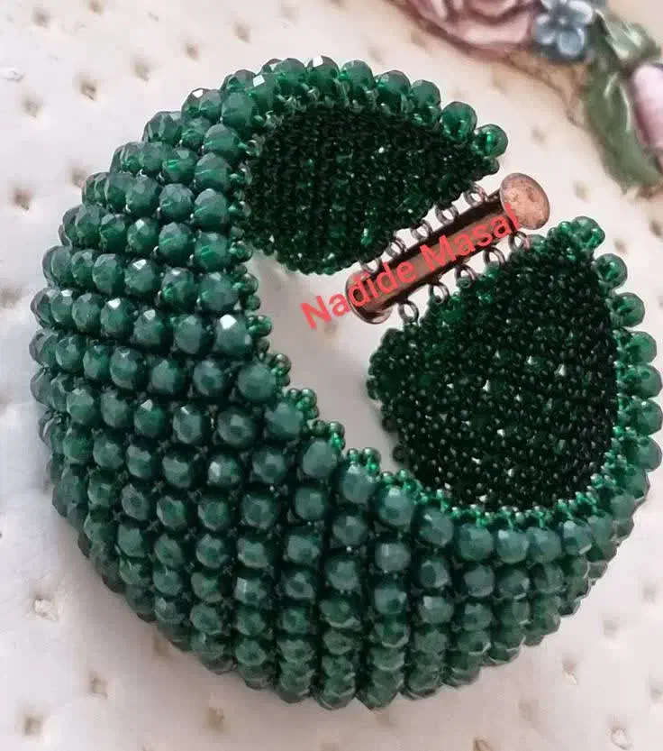 دستبند های کریستالی|بدلیجات|قم, پردیسان|دیوار