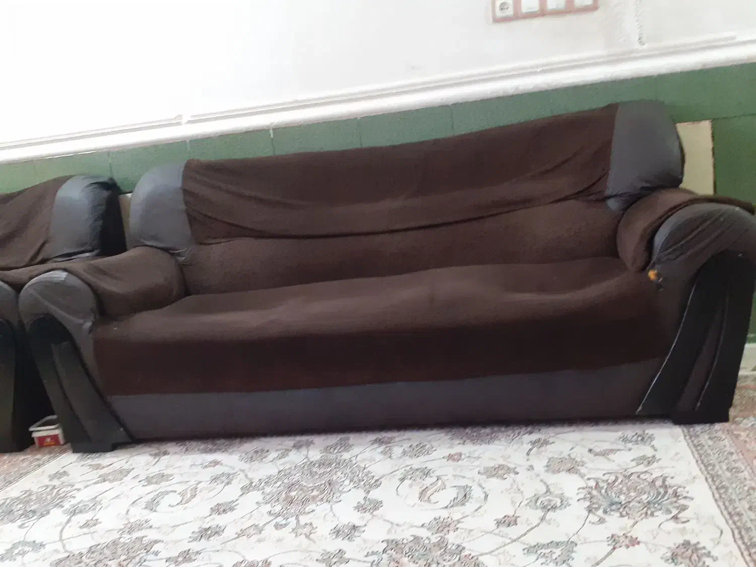 مبل ۶ نفره کار کرده|مبلمان خانگی و میز عسلی|دوگنبدان, |دیوار