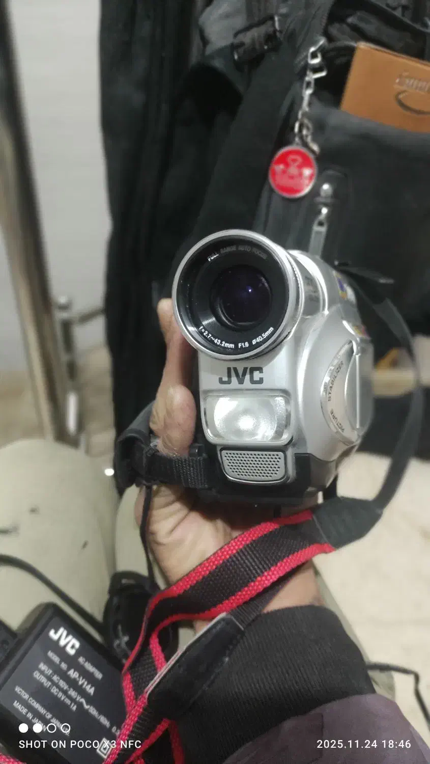 دوربین فیلمبرداری JVC اصل ژاپن|دوربین عکاسی و فیلمبرداری|اصفهان, بوستان ناژوان|دیوار