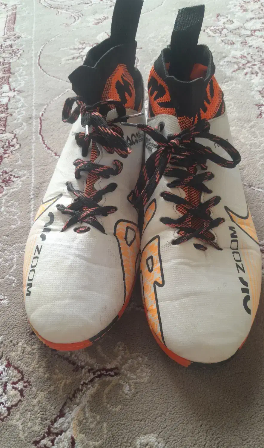 کفش سالن|کیف، کفش، کمربند|نقده, |دیوار